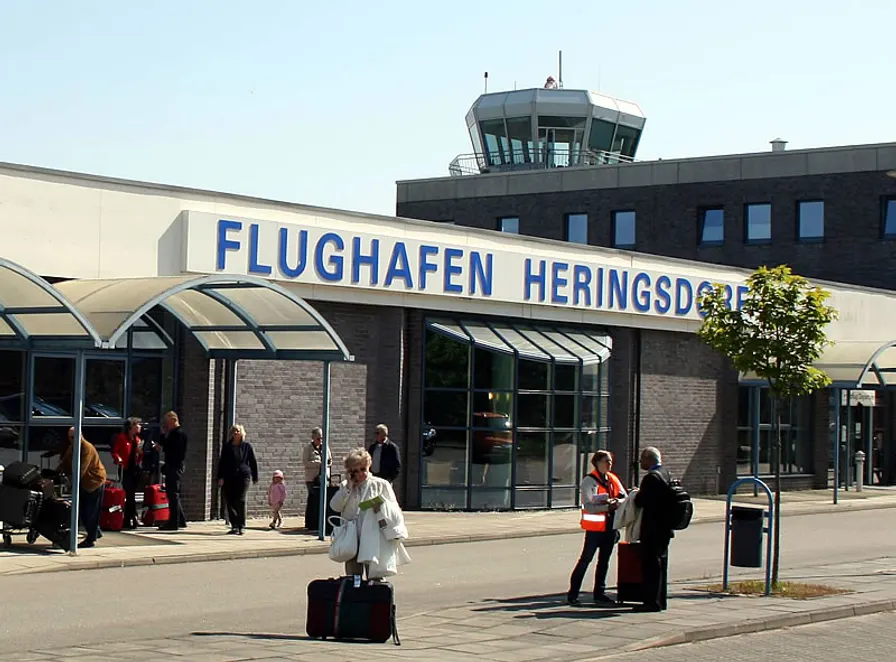 Auf Usedom hat die Flugsaison 2012 begonnen